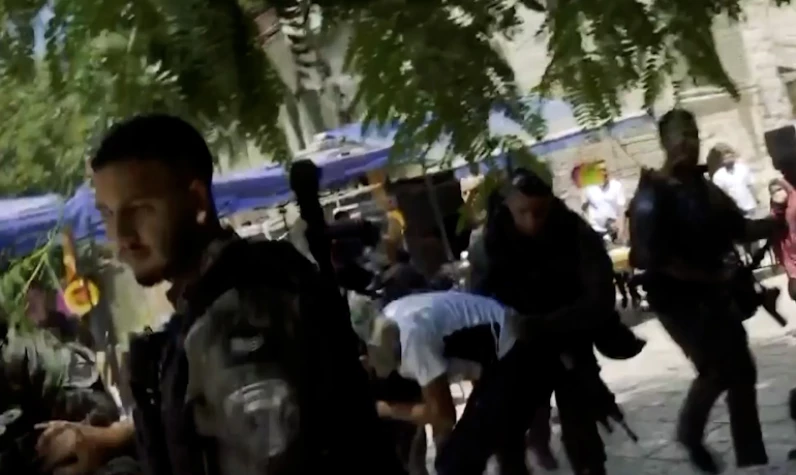 İsrail askerlerinden TRT ekibine saldırı
