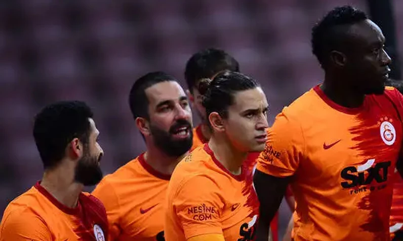 Emre Akbaba'nın yeni takımı belli oldu: Galatasaray'dan eski takım arkadaşının yanında