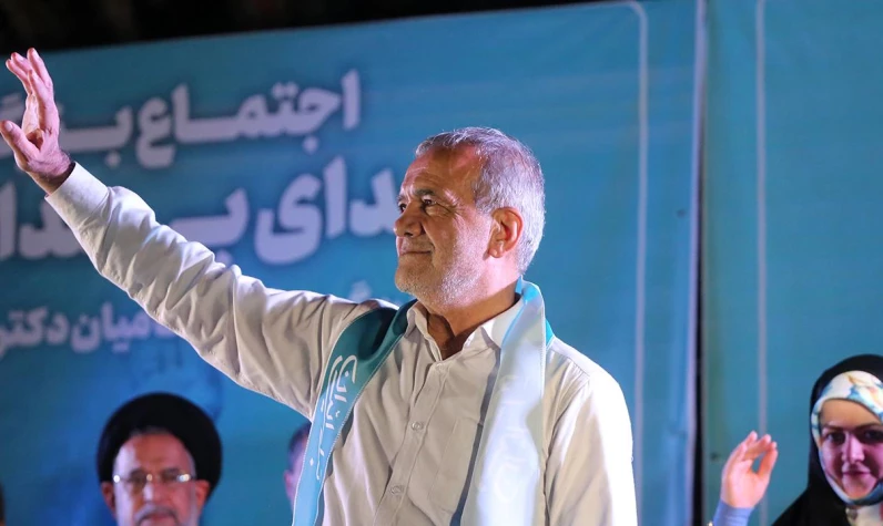 İran'ın yeni cumhurbaşkanı Mesud Pezeşkiyan oldu